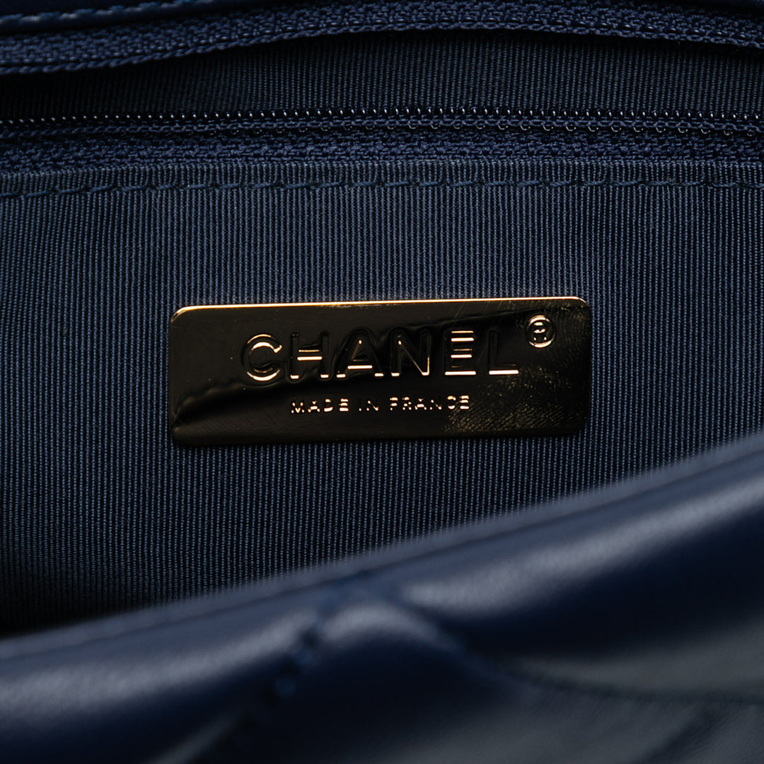 Chanel Large Cuir d’agneau 19 à rabat