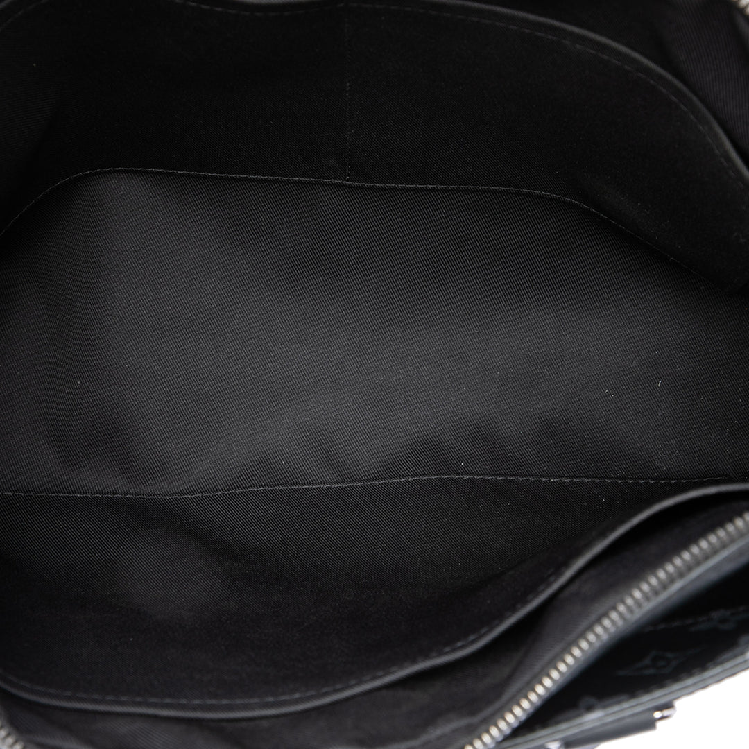 Louis Vuitton Odyssey Porte-documents Monogram Eclipse Noir – vue 4 – GABY PARIS