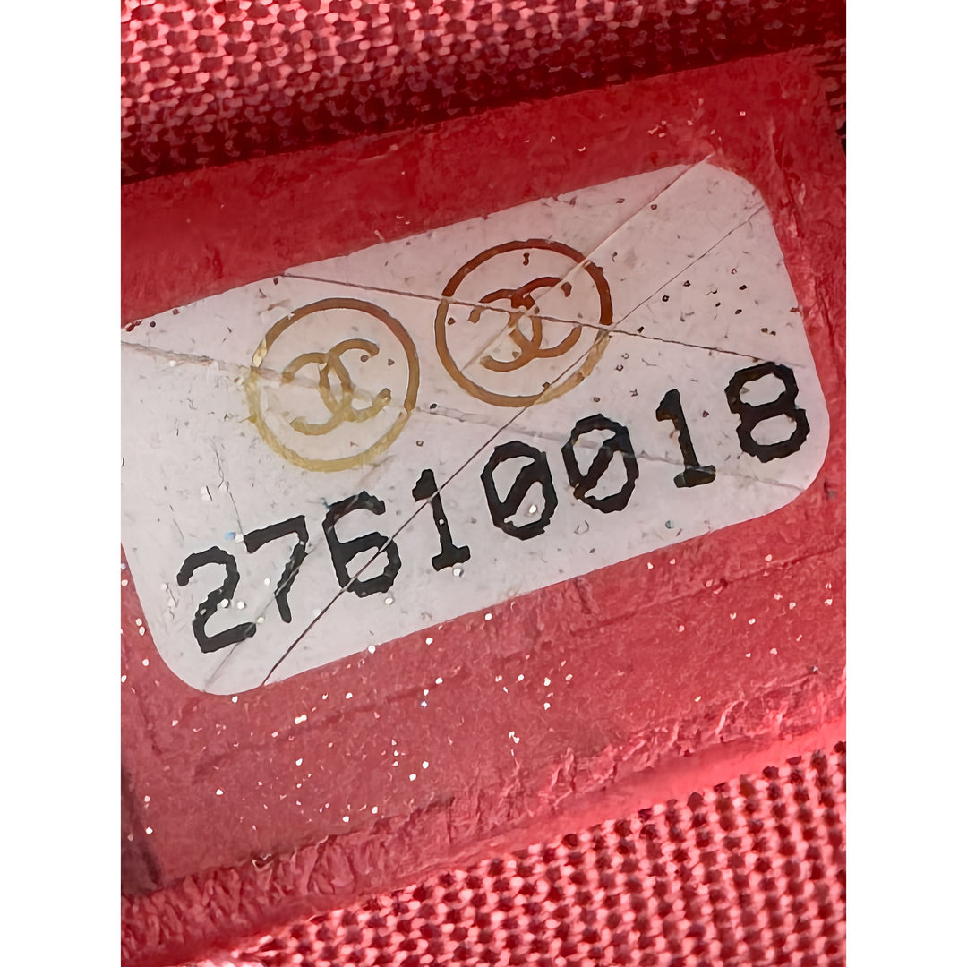 Chanel Matelassé Color Pop Rond Pochette avec chaîne Cuir d'agneau Bleu – vue 10 – GABY PARIS