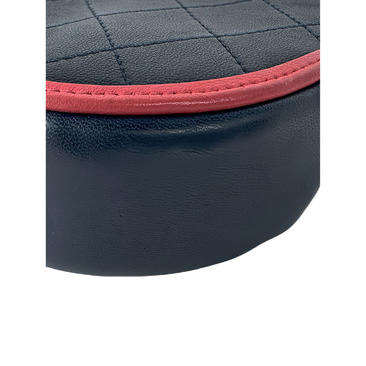 Chanel Matelassé Color Pop Rond Pochette avec chaîne Cuir d'agneau Bleu – vue 9 – GABY PARIS