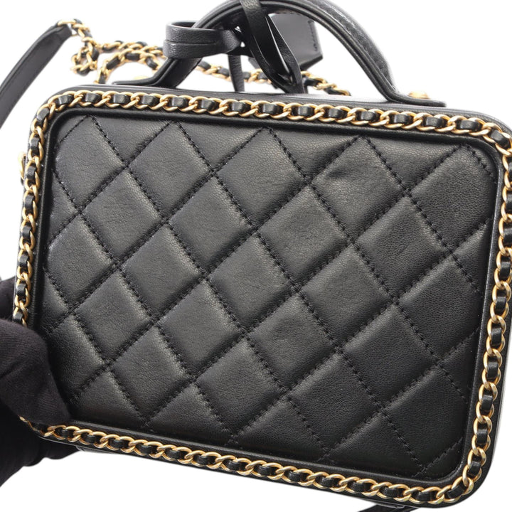 Chanel CC Filigree Vanity Petit Cuir d'agneau Noir – vue 10 – GABY PARIS