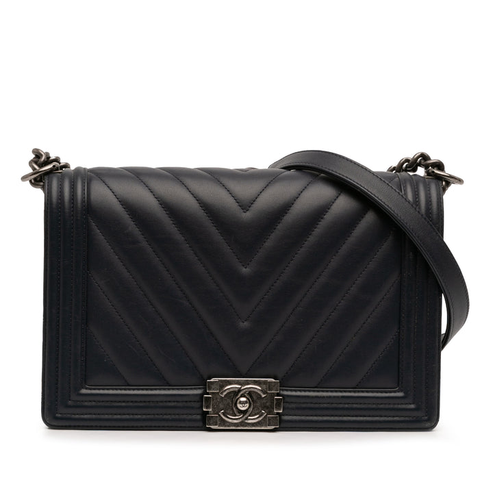 Chanel Medium Chevron Cuir d’agneau Boy à rabat