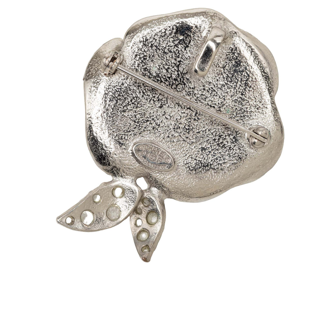CC Brass Émail Strass Camellia Broche Argenté