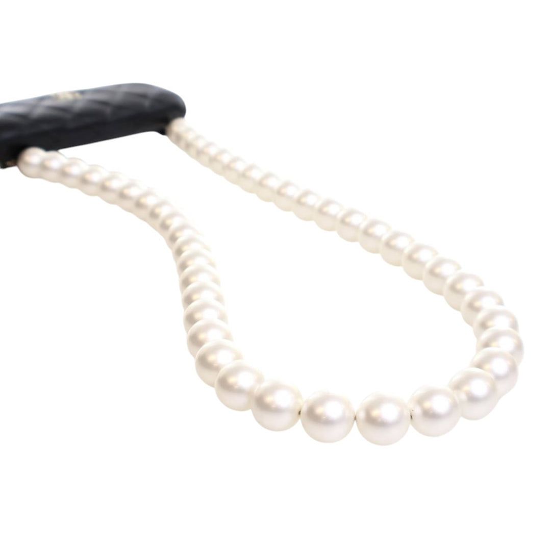 Chanel Matelassé Cuir d’agneau Maxi Perles Pochette avec chaîne – GABY PARIS Authentique