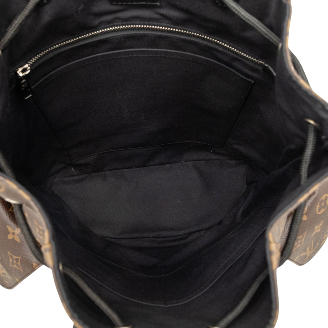 Louis Vuitton Sac à dos Macassar Christopher Monogram MM Marron – vue 4 – GABY PARIS