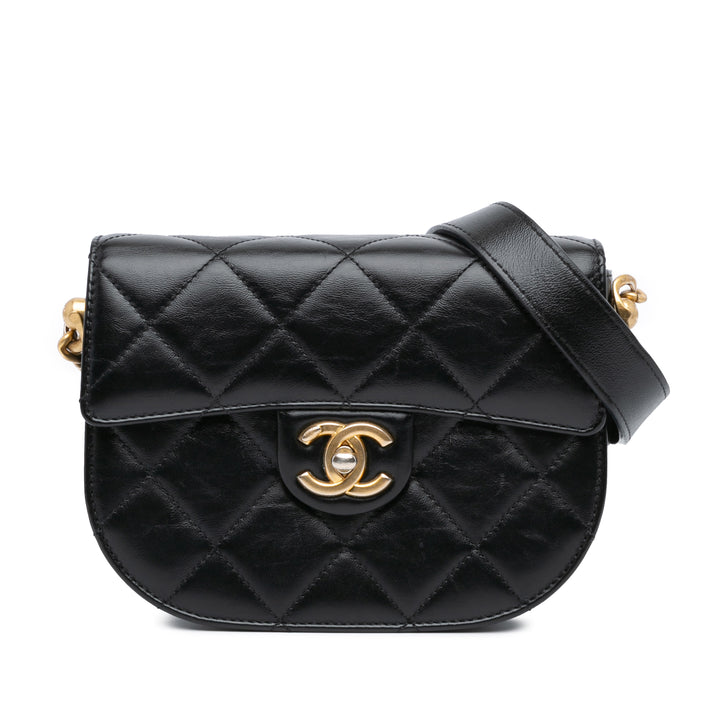 Chanel CC Matelassé Rond Moon Messenger à rabat Cuir de veau