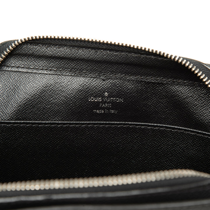 Louis Vuitton Taiga Pochette Baikal