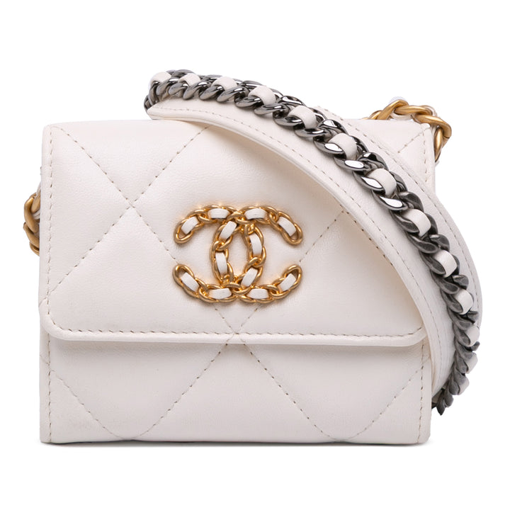 Chanel Matelassé Cuir d’agneau Chanel 19 Card Holder On Chain