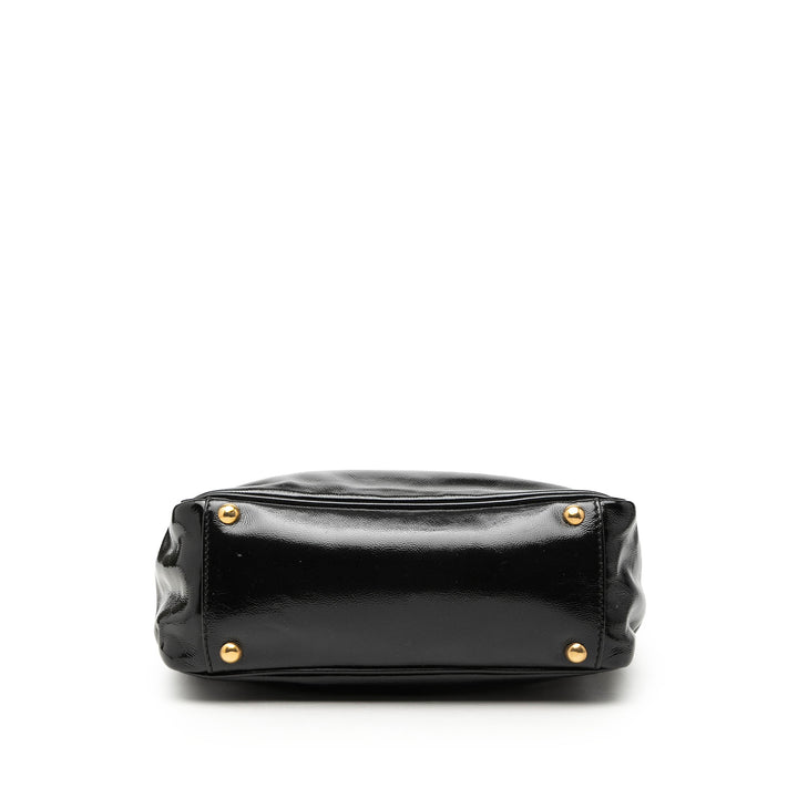 Saint Laurent Small Textured Cuir verni Y Mail Cabas