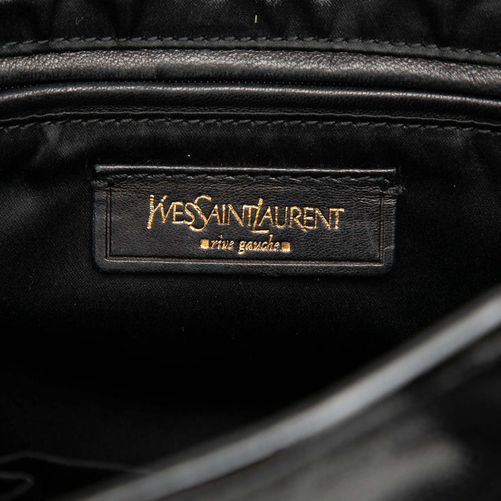 Saint Laurent Small Textured Cuir verni Y Mail Cabas