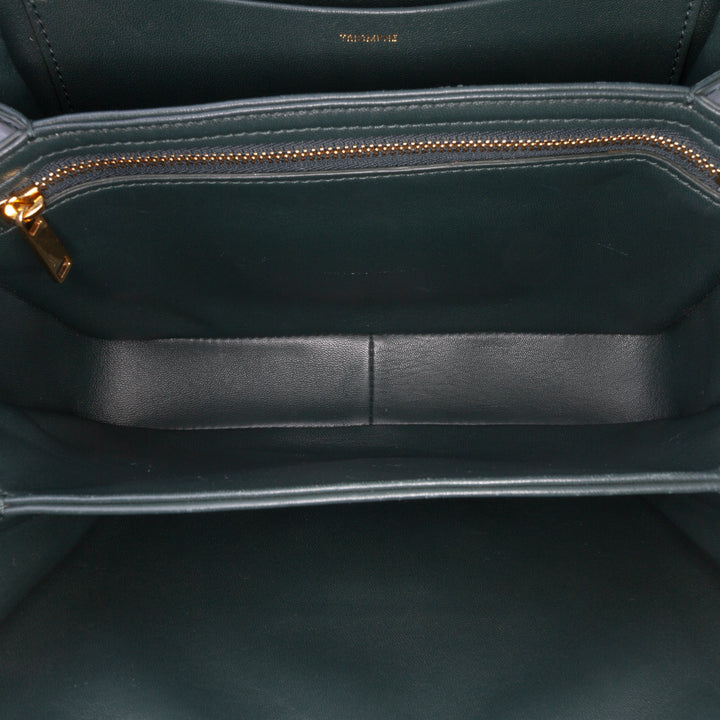 Celine Classique Shiny Cuir de veau Triomphe Sac porté croisé Vert – GABY PARIS Authentique