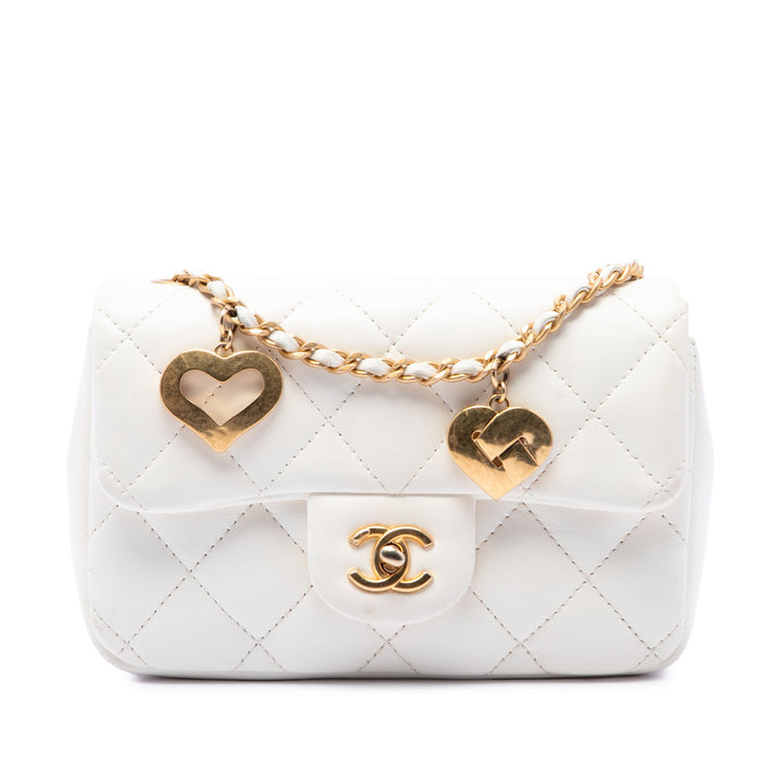 Chanel Rectangulaire Matelassé Heart Charms à rabat Mini Cuir d'agneau Blanc