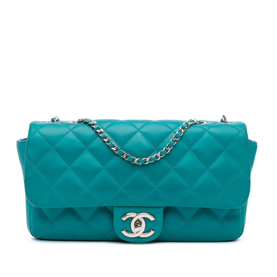 Chanel Paris-Seoul Medium Cuir d’agneau Coco Rain Flap Vert – GABY PARIS Authentique