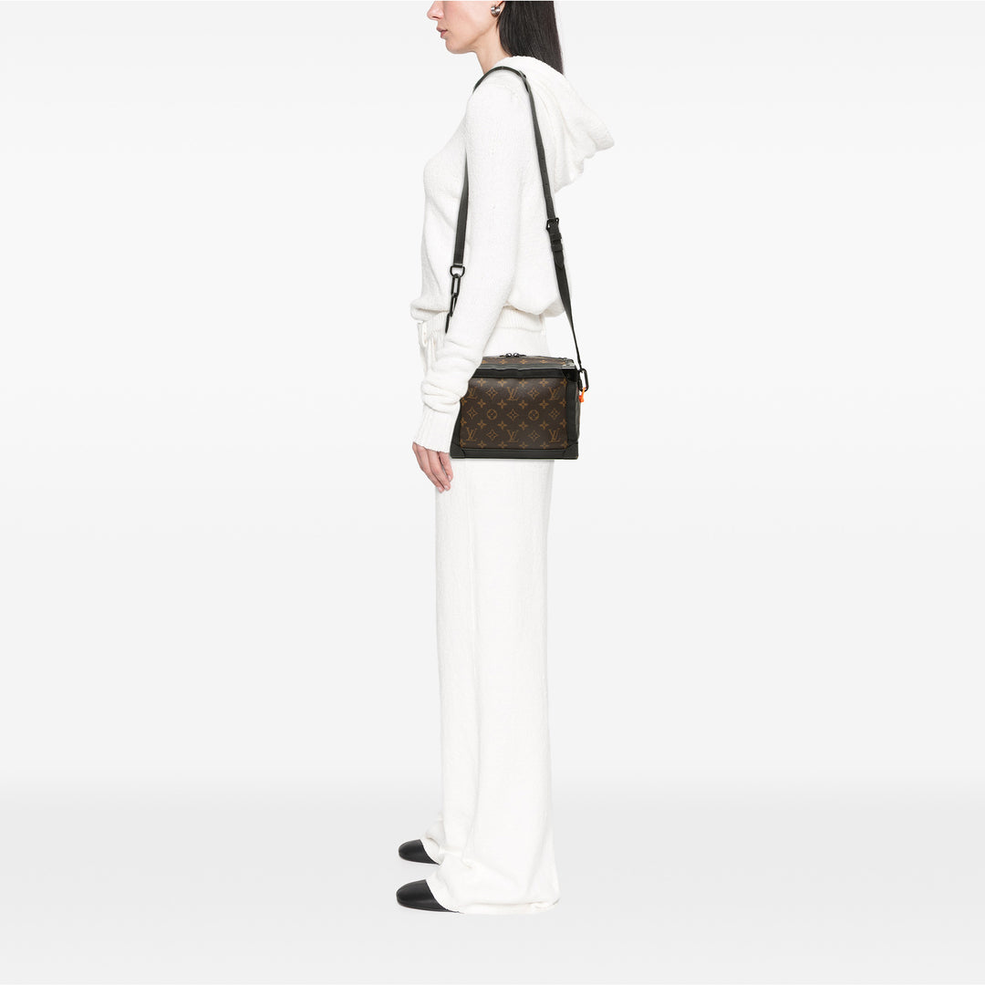 Louis Vuitton Sac bandoulière Solar Ray Souple Trunk Monogram Noir – vue 7 – GABY PARIS