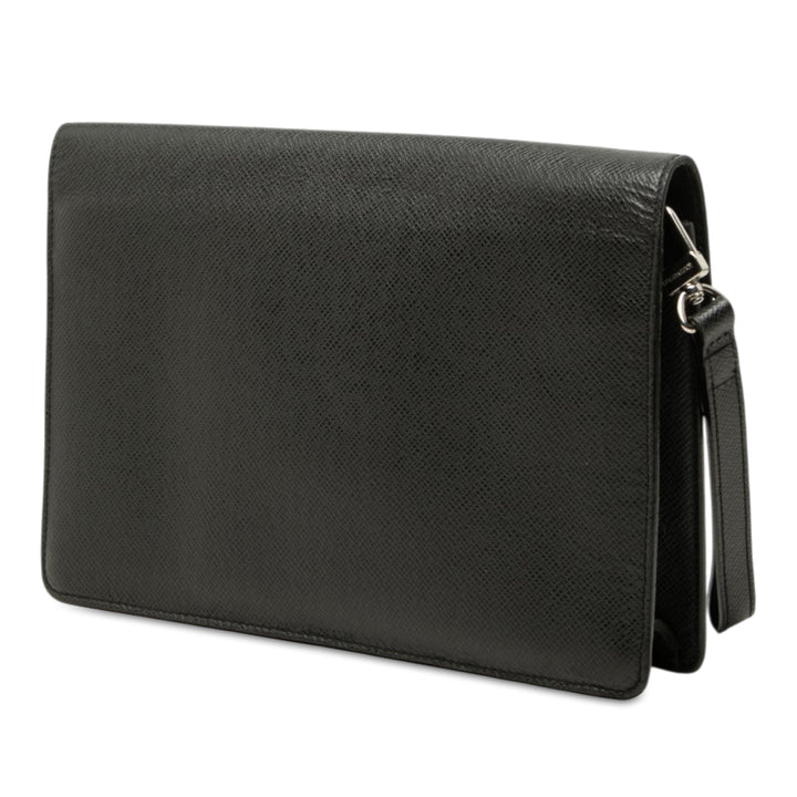Taiga Belaia Pochette Noir