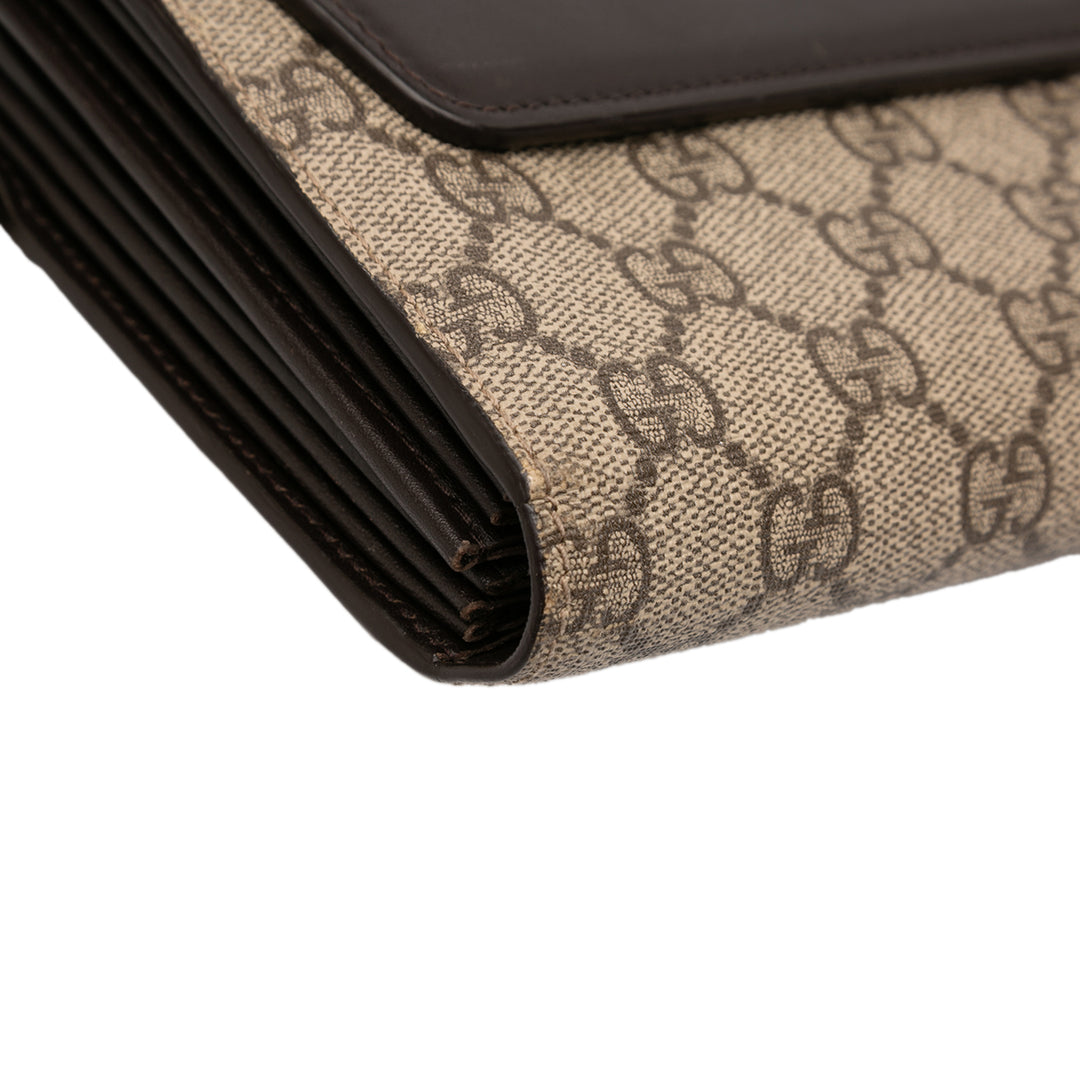 Gucci GG Supreme Pochette