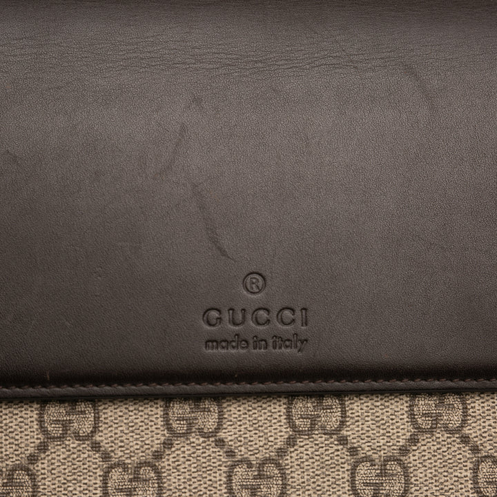 Gucci GG Supreme Pochette