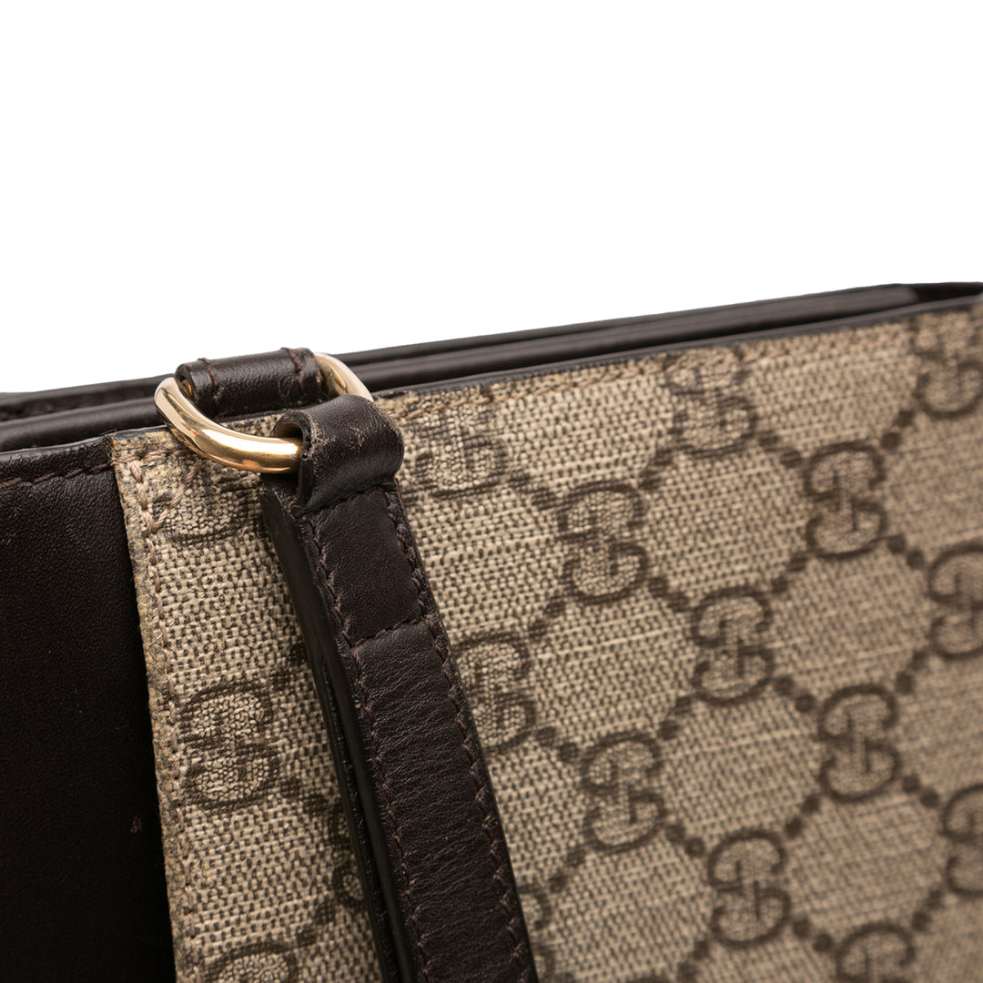 Gucci GG Supreme Pochette