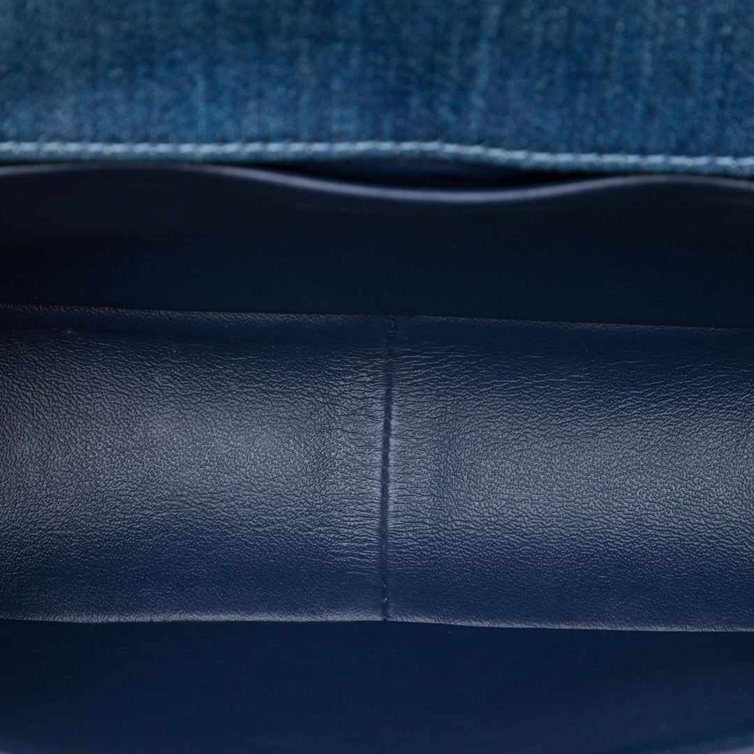 Chanel Matelassé et Boy à rabat Moyen Jean Bleu – vue 4 – GABY PARIS
