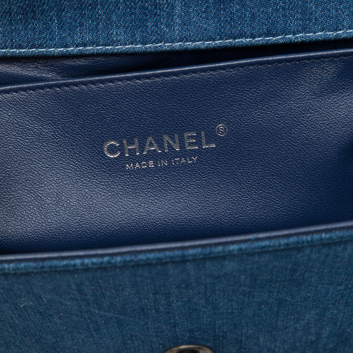Chanel Matelassé et Boy à rabat Moyen Jean Bleu – vue 5 – GABY PARIS
