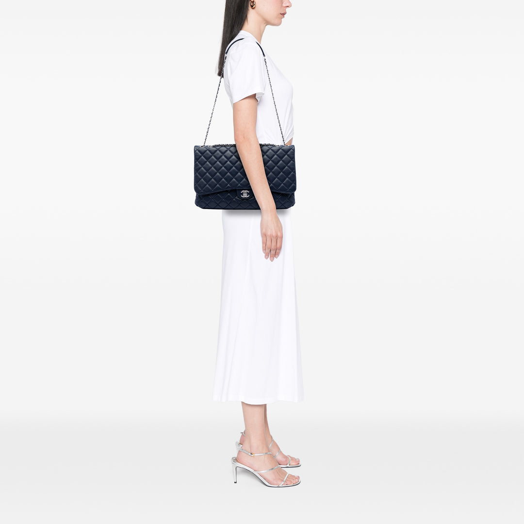 Chanel Maxi CC Matelassé Cuir d’agneau 3 Compartment à rabat
