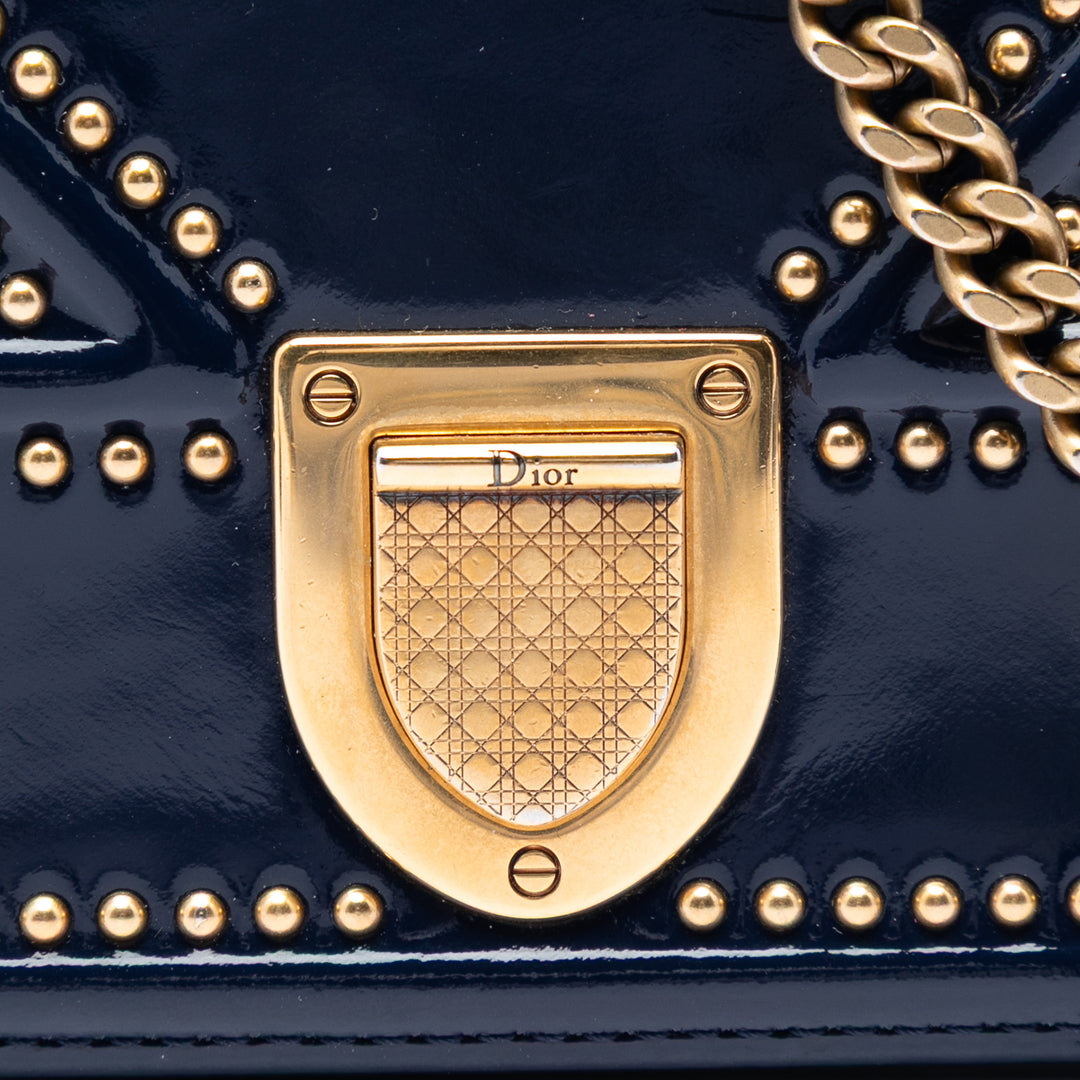 Dior Cuir verni clouté Diorama anse supérieure Wallet on Chain