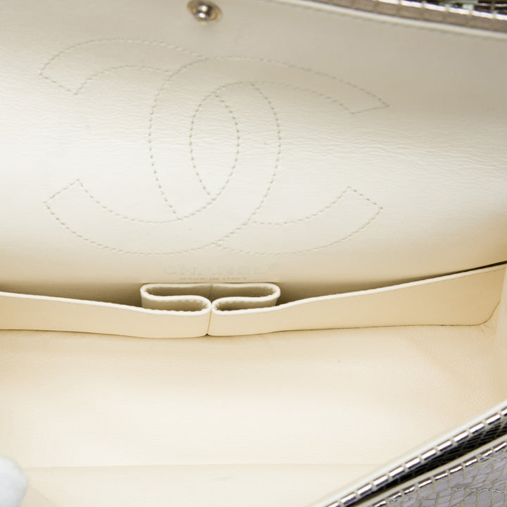 Chanel Sac porté épaule Matelassé Mirror et Reissue 2.55 Double rabat 225 Cuir de veau Argenté – vue 4 – GABY PARIS