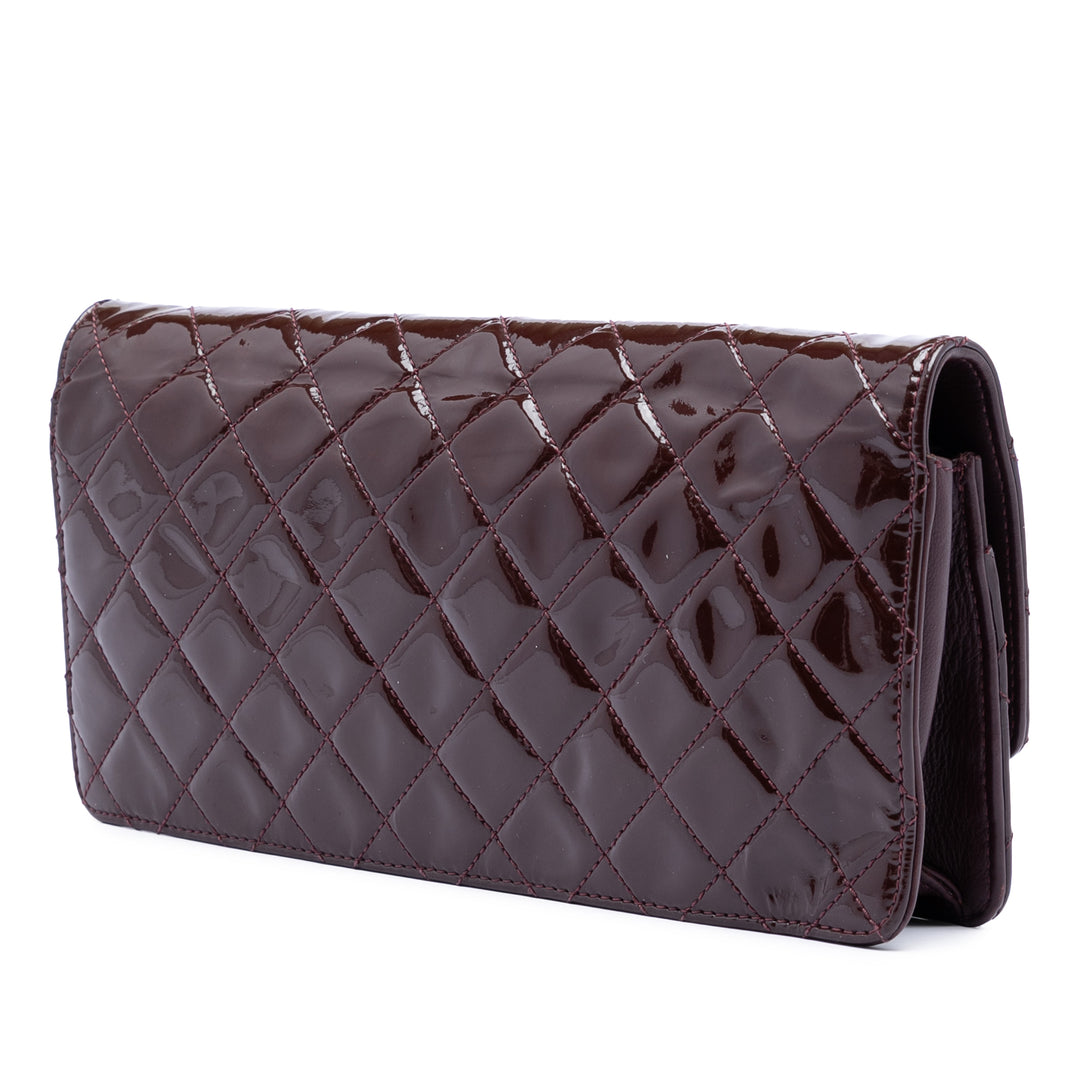 Chanel Matelassé Cuir verni Golden Class East West Wallet on Chain