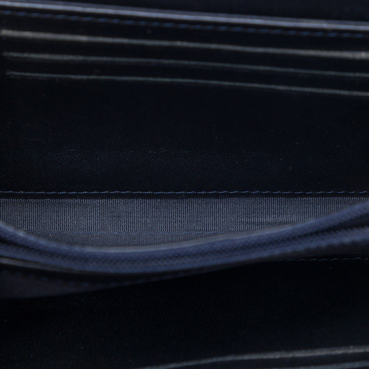 Chanel CC Chevron Cuir d’agneau clouté Wallet on Chain