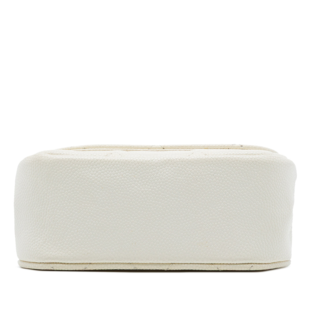 Chanel Pochette CC Matelassé Armature à rabat avec chaîne Cuir caviar Blanc – vue 3 – GABY PARIS