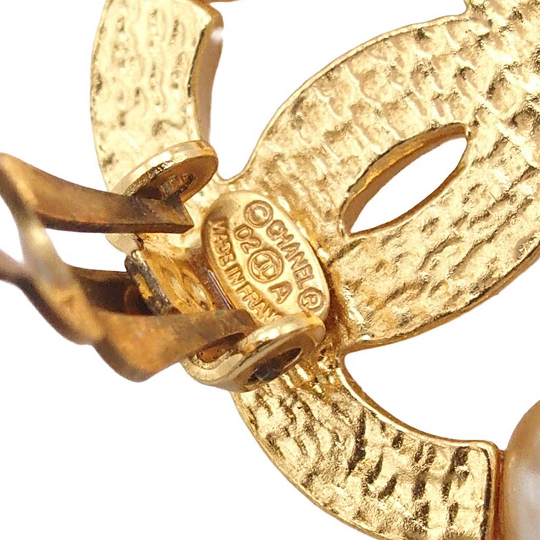 Chanel CC plaqué Perles fantaisie Clip on Boucles d’oreilles