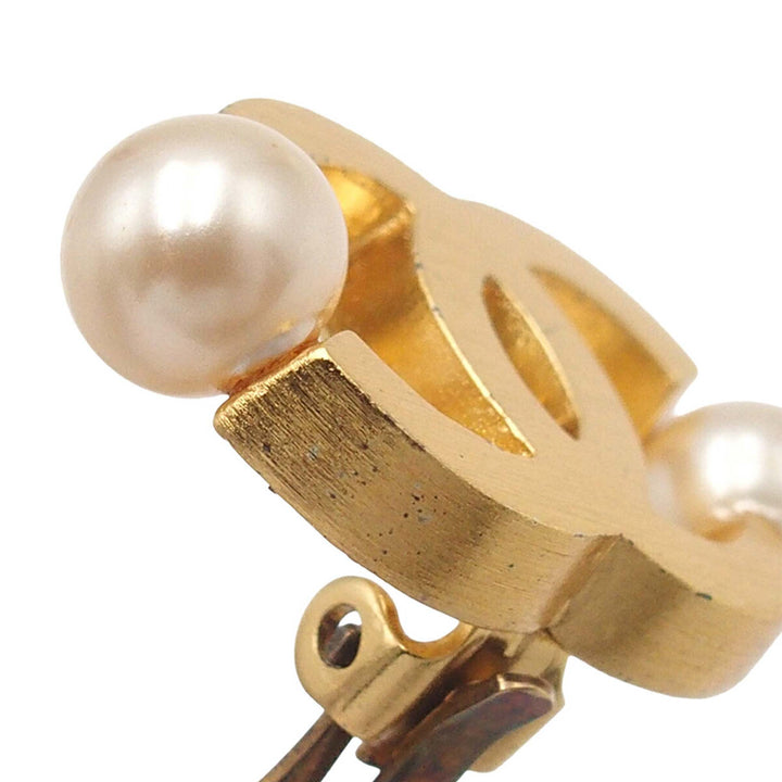 Chanel CC plaqué Perles fantaisie Clip on Boucles d’oreilles