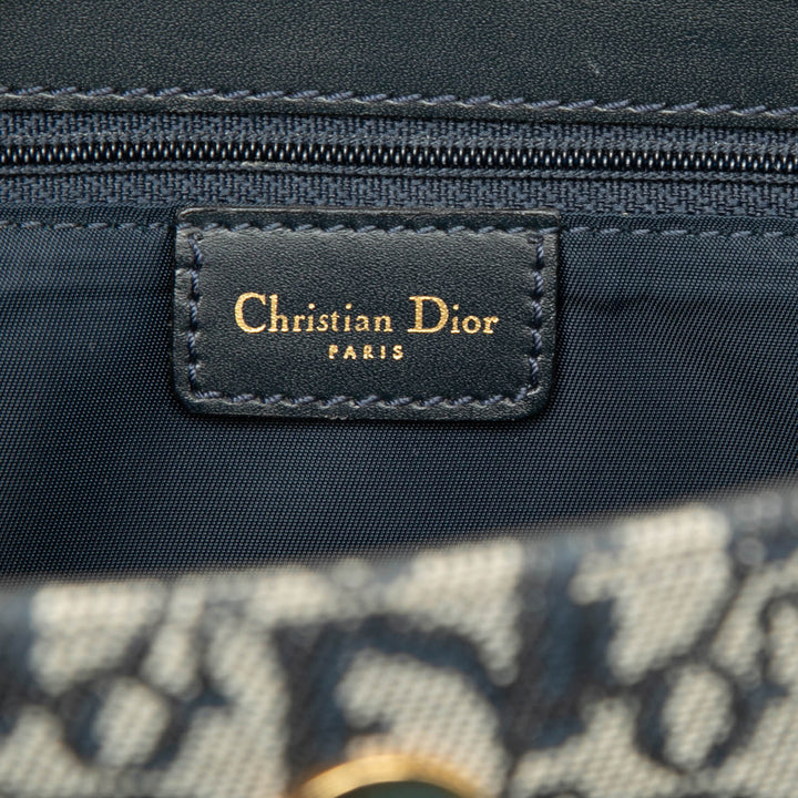 Dior Sac porté épaule Diorissimo Trotter Saddle Bleu – vue 5 – GABY PARIS