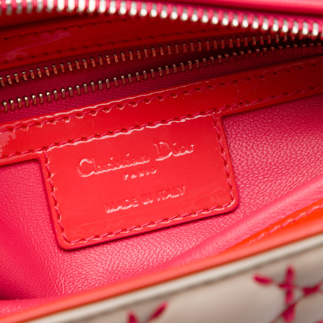 Dior Medium Cuir d’agneau Cannage Surpiqué Lady Dior
