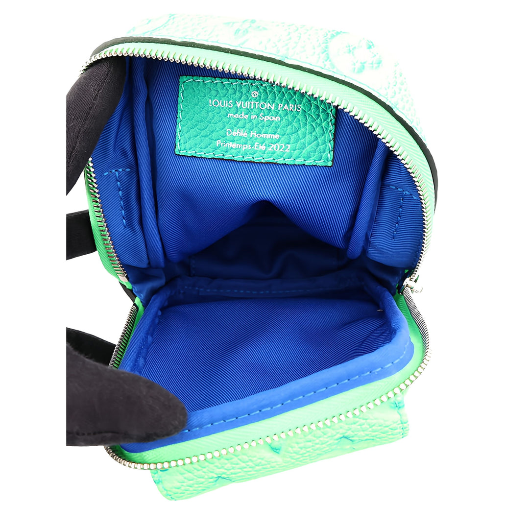 Louis Vuitton Illusion Double Phone Pochette Monogram Vert – vue 4 – GABY PARIS