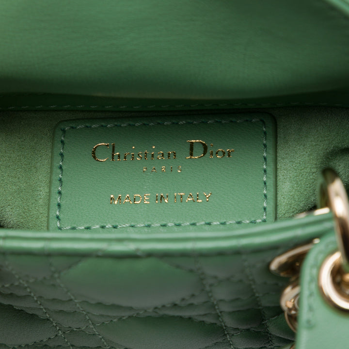 Dior Lady Dior Cannage Micro Cuir d'agneau Vert – vue 5 – GABY PARIS