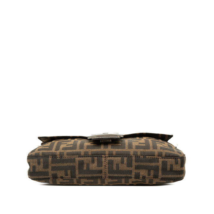 Fendi Zucca Baguette Marron – vue 3 – GABY PARIS