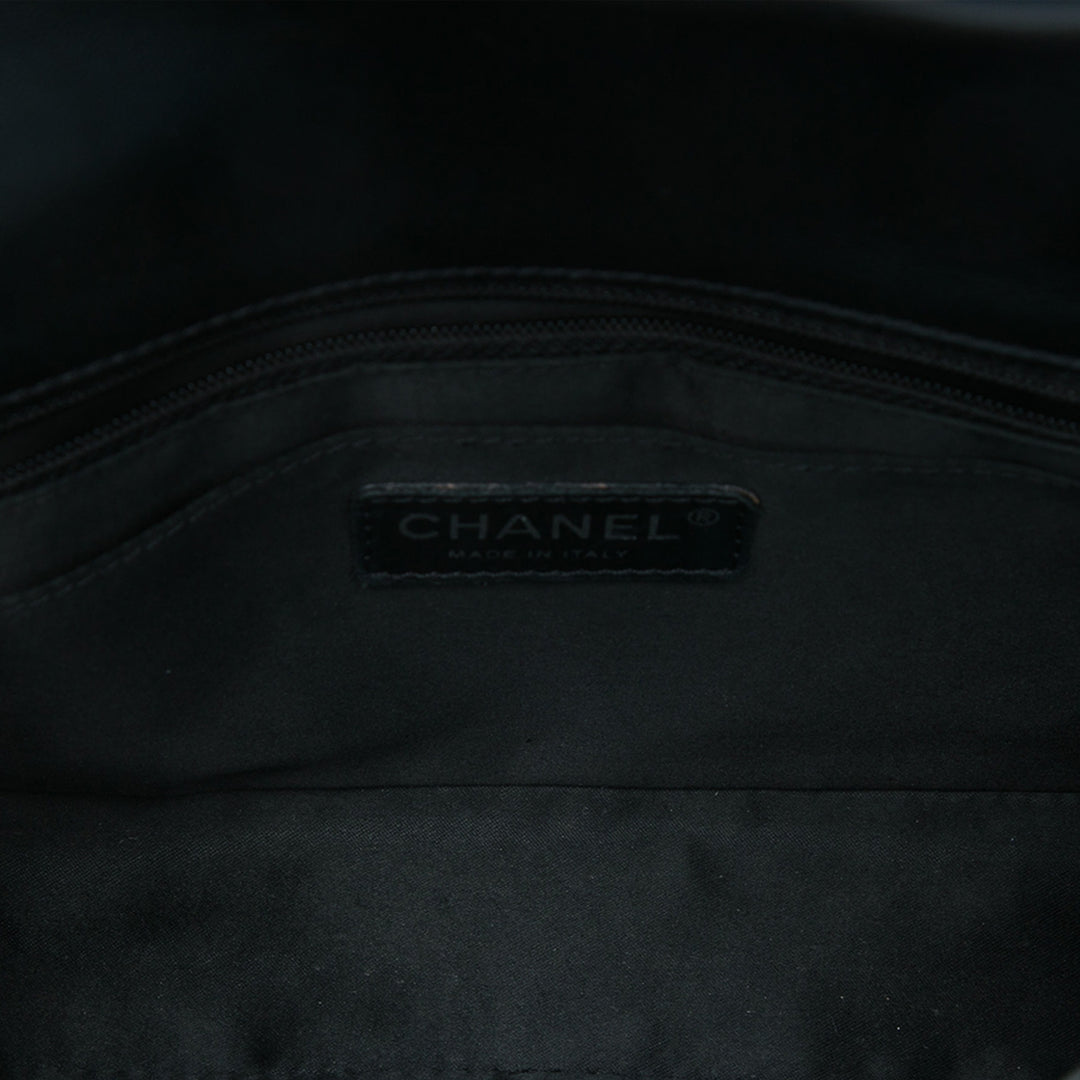 Chanel Medium Classic Cuir d’agneau Simple rabat