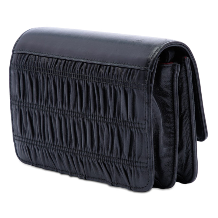 Prada Gaufre et Brushed Sac nappa Noir – vue 2 – GABY PARIS