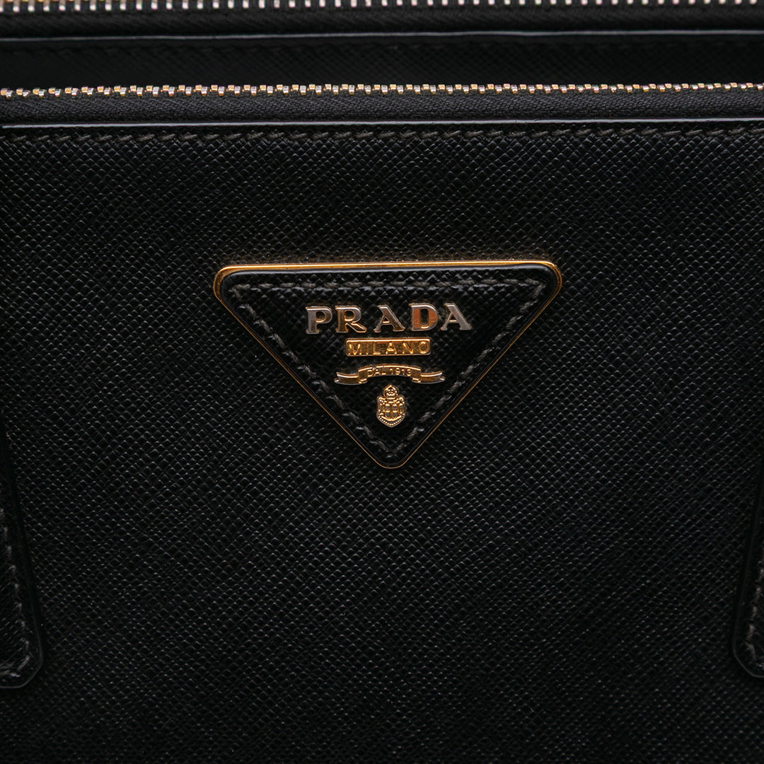 Prada Small Saffiano Lux Galleria Double Zip Satchel Noir – GABY PARIS Authentique