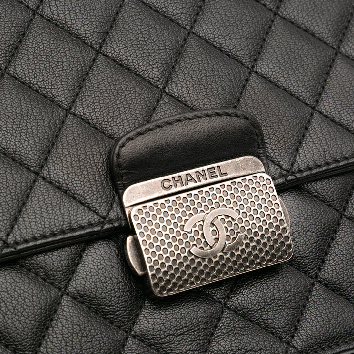 Chanel Matelassé CC University à rabat Moyen Cuir de chèvre