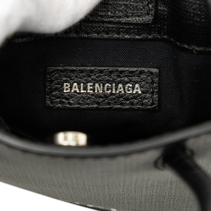 Balenciaga Étui téléphone Logo Cabas Mini Cuir de veau Noir – vue 5 – GABY PARIS