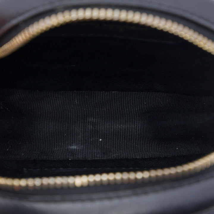 Saint Laurent Baby Chevron Cuir de veau Rond Vinyle Sac ceinture