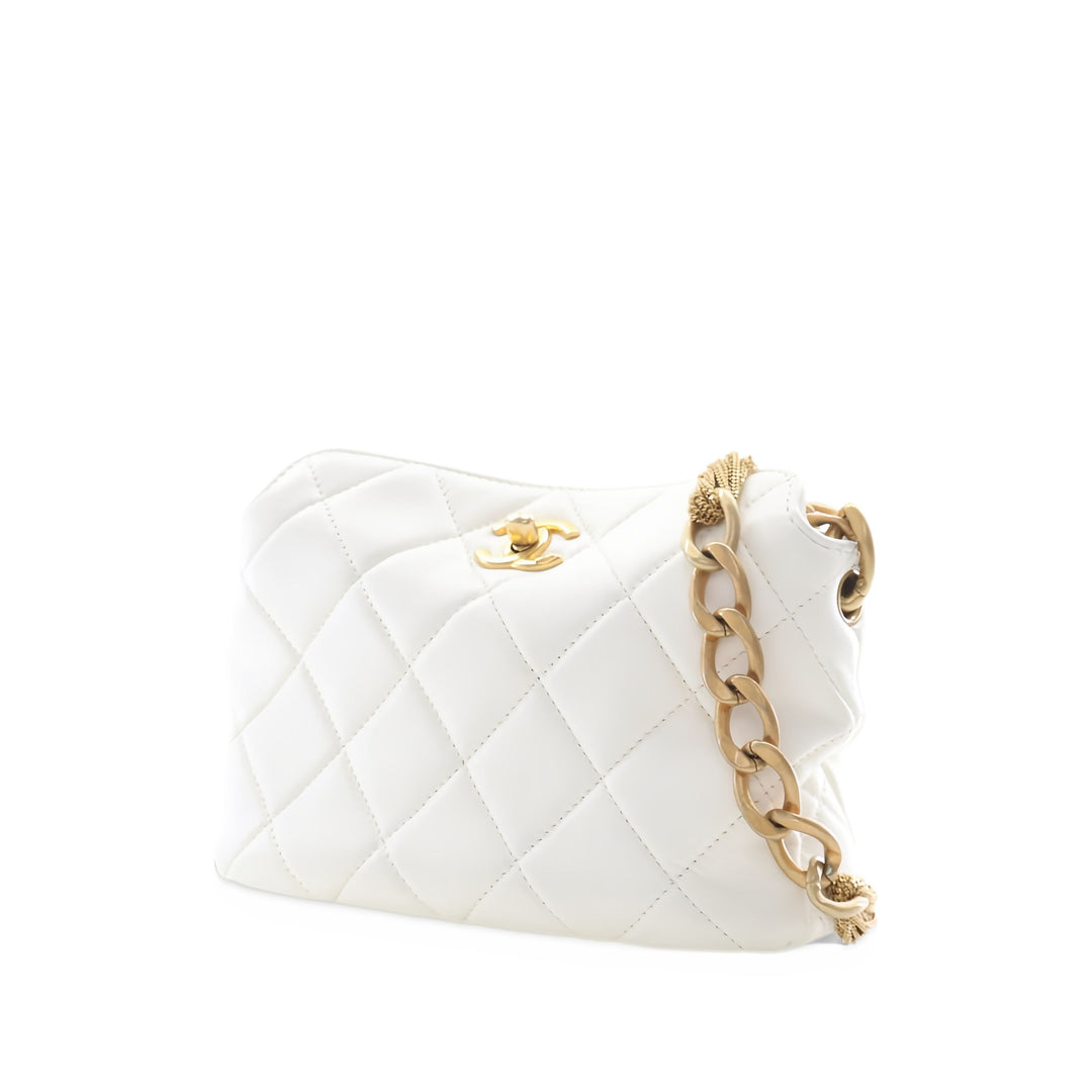 Chanel Sac porté épaule CC Matelassé Chaîne Hobo Petit Cuir d'agneau Blanc – vue 15 – GABY PARIS