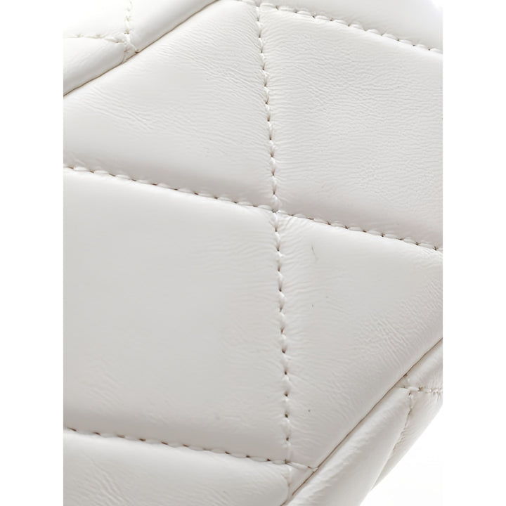 Chanel Sac porté épaule CC Matelassé Chaîne Hobo Petit Cuir d'agneau Blanc – vue 7 – GABY PARIS