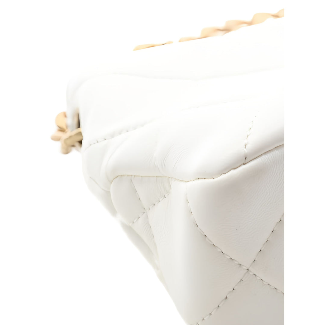 Chanel Sac porté épaule CC Matelassé Chaîne Hobo Petit Cuir d'agneau Blanc – vue 9 – GABY PARIS