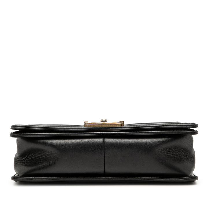 Chanel Medium Matelassé Cuir d’agneau Boy à rabat