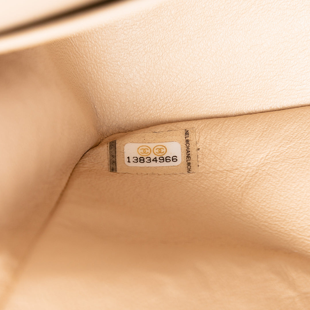 Chanel Medium Classic Cuir d’agneau Double rabat