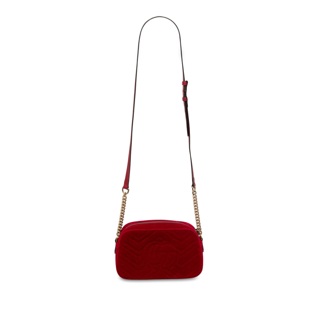 Gucci GG Marmont Matelasse Sac Petit Rouge – vue 2 – GABY PARIS