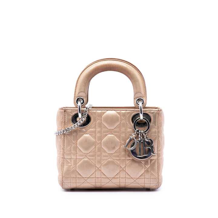 Dior Lady Dior Métallisé Cannage Mini Cuir d'agneau Rose – vue principale – GABY PARIS